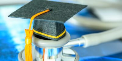 Familiarize Yourself with the Medical School Admissions Process