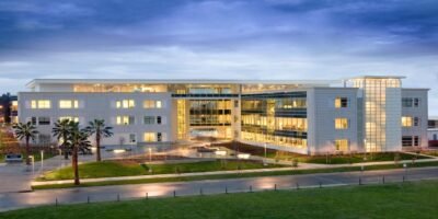 How to Get Into UC Davis School of Medicine: The Definitive Guide (2024)