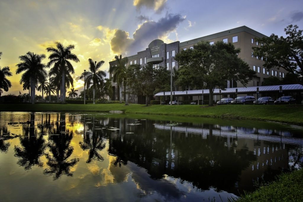 Top Optometry Schools - Nova Southeastern University College of Optometry