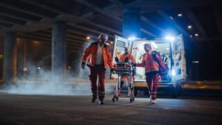 The Key Differences Between EMTs vs Paramedics