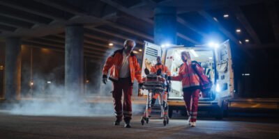 The Key Differences Between EMTs vs Paramedics