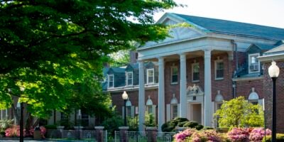 How to Get Into New York Medical College (NYMC): The Definitive Guide (2024)