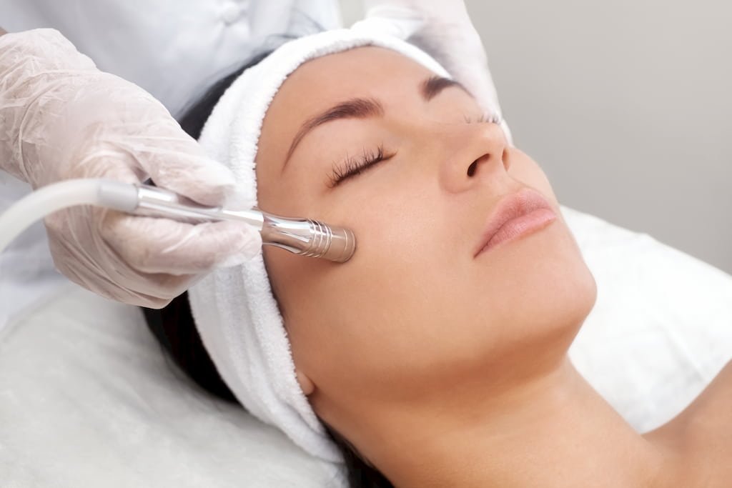 Microdermabrasion in Novuskin Microdermabrasion in Novuskin