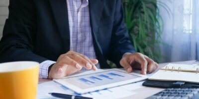 How to Manage Your Finances During Your Residency Years