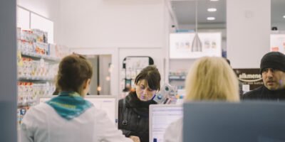 How Pharmacies Work – A Comprehensive Guide