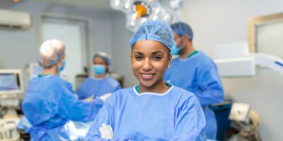How to Become An Anesthesiologist Assistant: Training, Licensing, and Certification Requirements