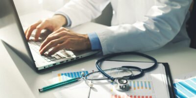 Tips to Help You Manage a Medical Student Budget