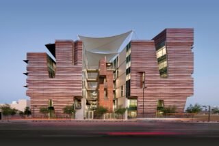 How to Get Into The University of Arizona College of Medicine-Phoenix: The Definitive Guide (2024)