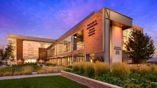 How to Get Into The University of Nevada Reno School of Medicine – The Definitive Guide (2024)