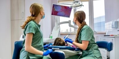 What Are The Responsibilities Of A Pre-Dental Intern?