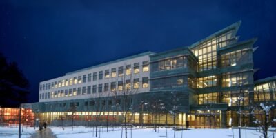 How to Get Into University of Iowa Roy J. and Lucille A. Carver College of Medicine: The Definitive Guide (2024)