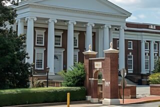 How to Get Into University of Virginia School of Medicine: The Definitive Guide (2024)