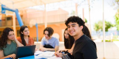 Medical Internships for High School Students That Stand Out on College Applications