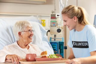 How Hospitals Review Applications From High School Intern Candidates