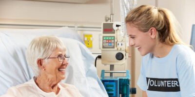 How Hospitals Review Applications From High School Intern Candidates