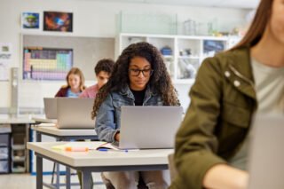 How Safe, Supervised Medical Experiences Are Built For Teen Interns