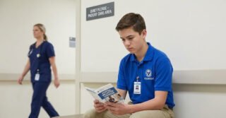 Professional Conduct In Hospitals For Teen Interns